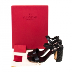 Pre Owned Valentino Black Leather City Ankle Strap Quilted Rockstud Block Heel Sandals Size 39