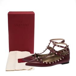 مملوكة مسبقًا Valentino Bordeaux Leather Rockstud Ankle Strap Ballet Flats Size 40