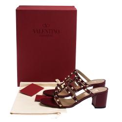 Pre Owned Valentino Bordeaux Leather Rockstud Cage Block Heel Sandals Size 40.5