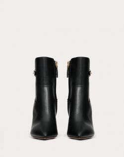 مملوكة مسبقًا Valentino Black Leather Rockstud Ankle Boots Size 40