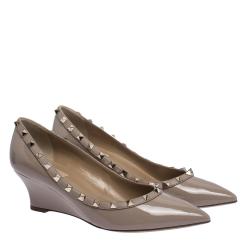 Pre Owned Valentino Poudre Patent Leather Rockstud Pointed Toe Wedge Pumps Size 35.5