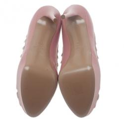 Pre Owned حذاء فالنتينو جلد وردي نعل سميك روكستاد كريس كروس مقاس 39.5