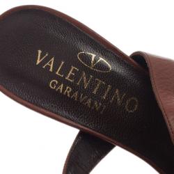 مملوكة مسبقًا Valentino Turquoise and Brown Leather Ankle Strap Sandals Size 37.5