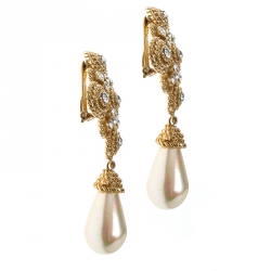 Pre Owned Valentino Crystal Faux Pearl & Textured Gold Tone Clip-on Drop Earrings