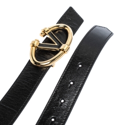 مملوكة مسبقًا Valentino Black Leather V Ring Buckle Belt 100CM