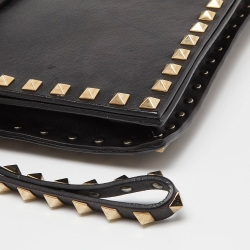 Pre Owned Valentino Black Leather Rockstud Wristlet Clutch