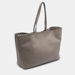 مملوكة مسبقًا Valentino Beige Grainy Leather Rockstud Tote