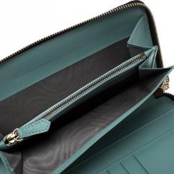 Pre Owned Valentino Black Leather Rockstud Zip Around Wallet