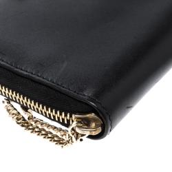 Pre Owned Valentino Black Leather Rockstud Zip Around Wallet