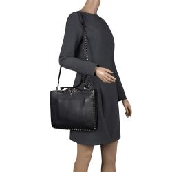 Pre Owned Valentino Black Leather Rockstud Crossbody Bag