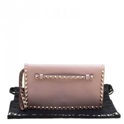 Pre Owned Valentino Blush Pink Leather Rockstud Wristlet Clutch