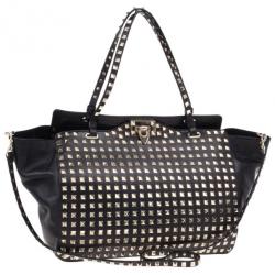 مملوكة مسبقًا Valentino Black Leather Rockstud Tote