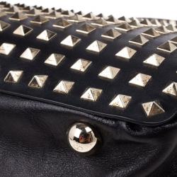 مملوكة مسبقًا Valentino Black Leather Rockstud Tote
