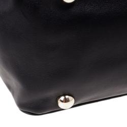 مملوكة مسبقًا Valentino Black Leather Rockstud Tote