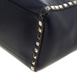 Pre Owned Valentino Navy Blue Leather Medium Rockstud Tote