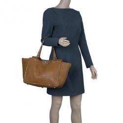 Pre Owned Valentino Brown Leather Medium RockStud Clasp Tote