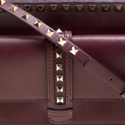 Pre Owned Valentino Burgundy Leather Rockstud Crossbody Bag
