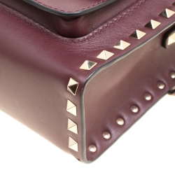 Pre Owned Valentino Burgundy Leather Rockstud Crossbody Bag