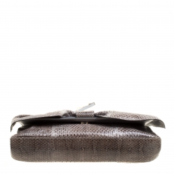 مملوكة مسبقًا Valentino Grey Python Bow Clutch
