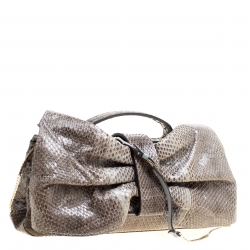 مملوكة مسبقًا Valentino Grey Python Bow Clutch