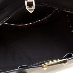 Pre Owned Valentino Black Leather Rockstud Top Handle Bag