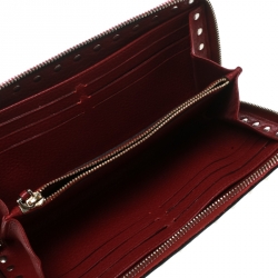 Pre Owned Valentino Red Leather Rockstud Zip Around Wallet