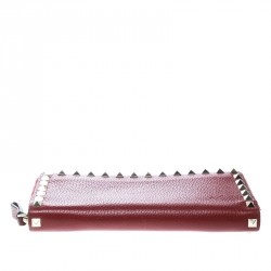 Pre Owned Valentino Red Leather Rockstud Zip Around Wallet