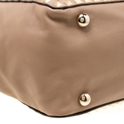 Pre Owned Valentino Beige Leather Medium Studded Rockstud Tote