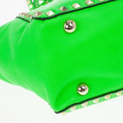 مملوكة مسبقًا Valentino Green Rockstud Mini Tote