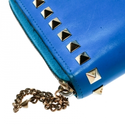 Pre Owned Valentino Blue Leather Rockstud Zip Around Wallet