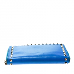 Pre Owned Valentino Blue Leather Rockstud Zip Around Wallet