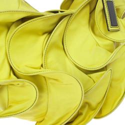 مملوكة مسبقًا Valentino Yellow Nappa Rouches Hobo
