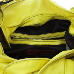 مملوكة مسبقًا Valentino Yellow Nappa Rouches Hobo