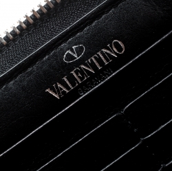 Pre Owned Valentino Black Leather Zip Around Wallet
