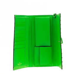 Pre Owned Valentino Neon Green Leather Rockstud Trifold Wallet
