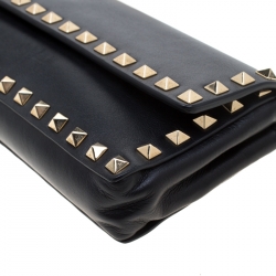 Pre Owned Valentino Black Leather Rockstud Bracelet Clutch