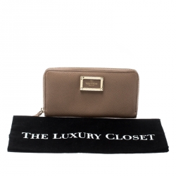 Pre Owned Valentino Beige Leather Zip Around Wallet