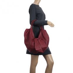 Pre Owned Valentino Garavani Red Nappa Leather Folie Bow Hobo Bag