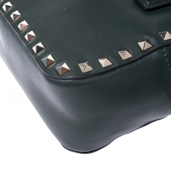 مملوكة مسبقًا Valentino Dark Green Leather Rockstud Crossbody Bag