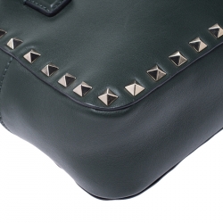 مملوكة مسبقًا Valentino Dark Green Leather Rockstud Crossbody Bag