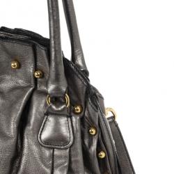 مملوكة مسبقًا Valentino Metallic Pleated Studded Dome Satchel