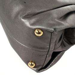 مملوكة مسبقًا Valentino Metallic Pleated Studded Dome Satchel