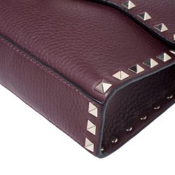 Pre Owned Valentino Burgundy Leather Rockstud Shoulder bag