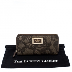 Pre Owned Valentino Black/Beige Lace Print Leather Zip Around Continental Wallet