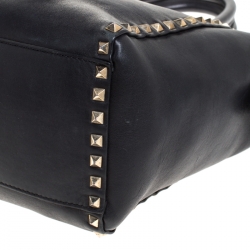 Pre Owned Valentino Black Leather Medium Rockstud Tote
