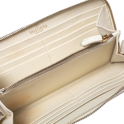 Pre Owned Valentino Off White Leather Zip Around Continental Wallet