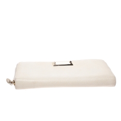 Pre Owned Valentino Off White Leather Zip Around Continental Wallet