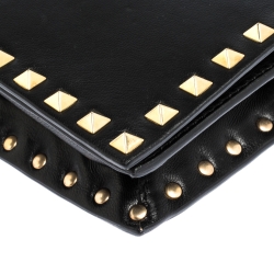 Pre Owned Valentino Black Leather Rockstud Wristlet Clutch 
