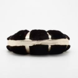 مملوكة مسبقًا Valentino Black Fur Hobo