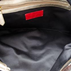 مملوكة مسبقًا Valentino Black Fur Hobo